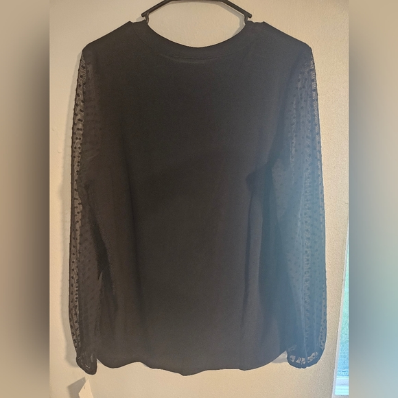 Black blouse with mesh sleeves - Picture 5 of 5